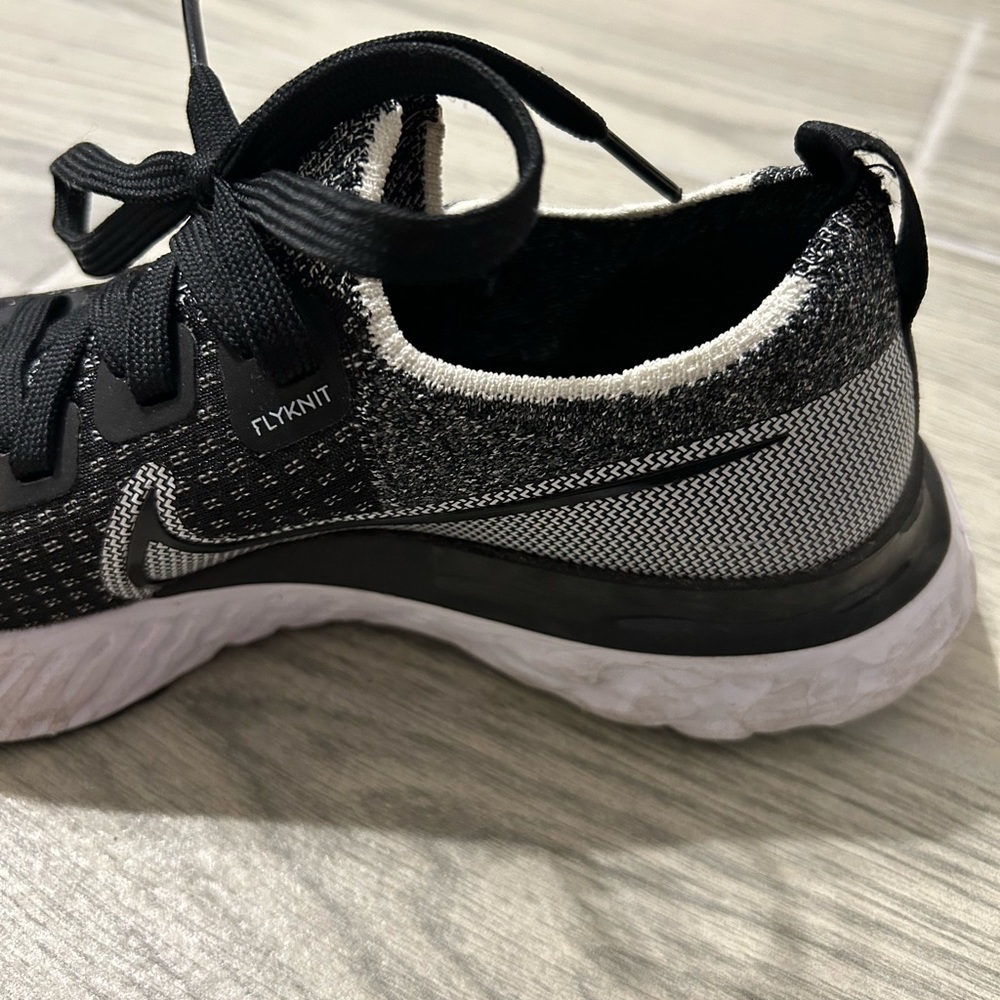 Nike Infinity Reacts - Picture 10 of 10